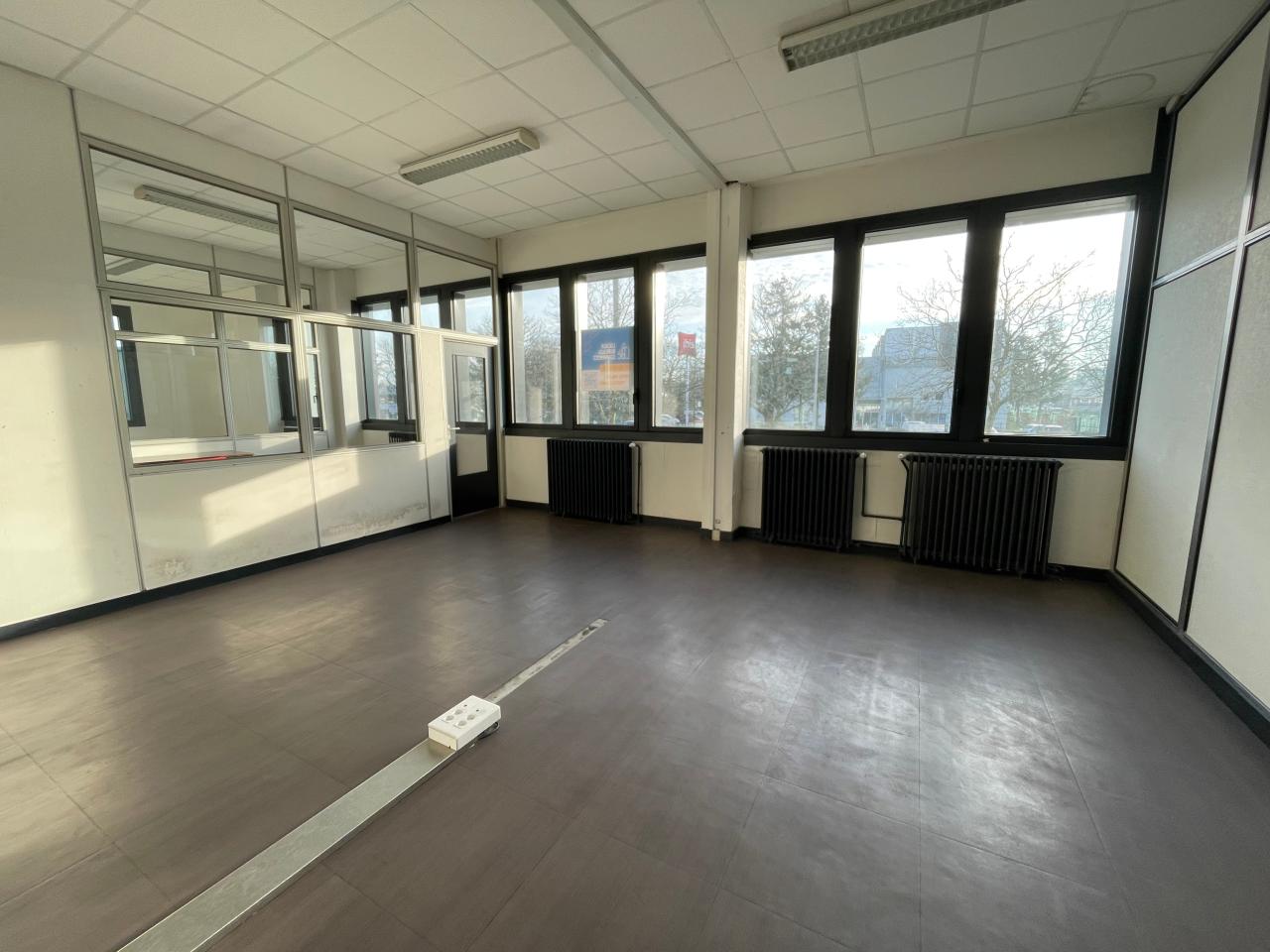 Bureau Saint-Herblain 216m² Location bureau Saint-Herblain Loire-Atlantique OLBUR2529353 2